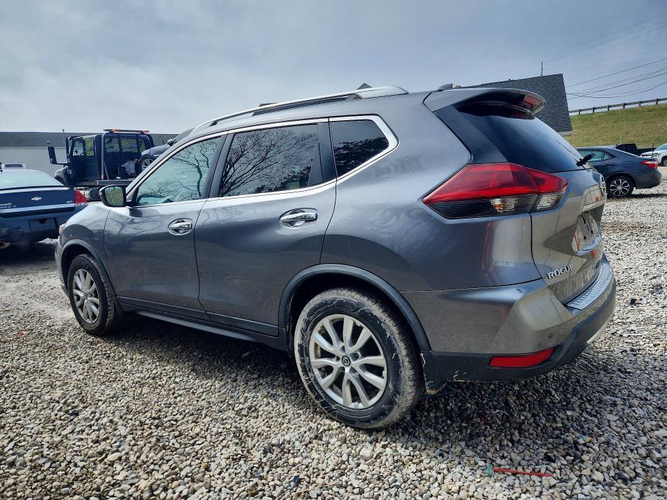 2018 Nissan Rogue sv