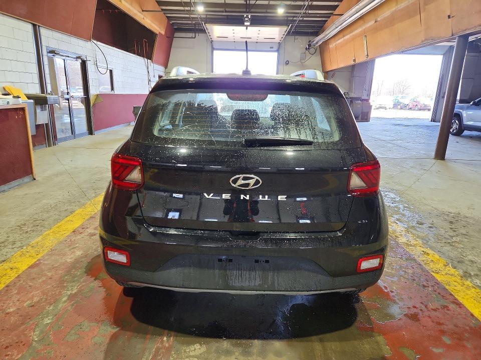 2025 Hyundai Venue sel