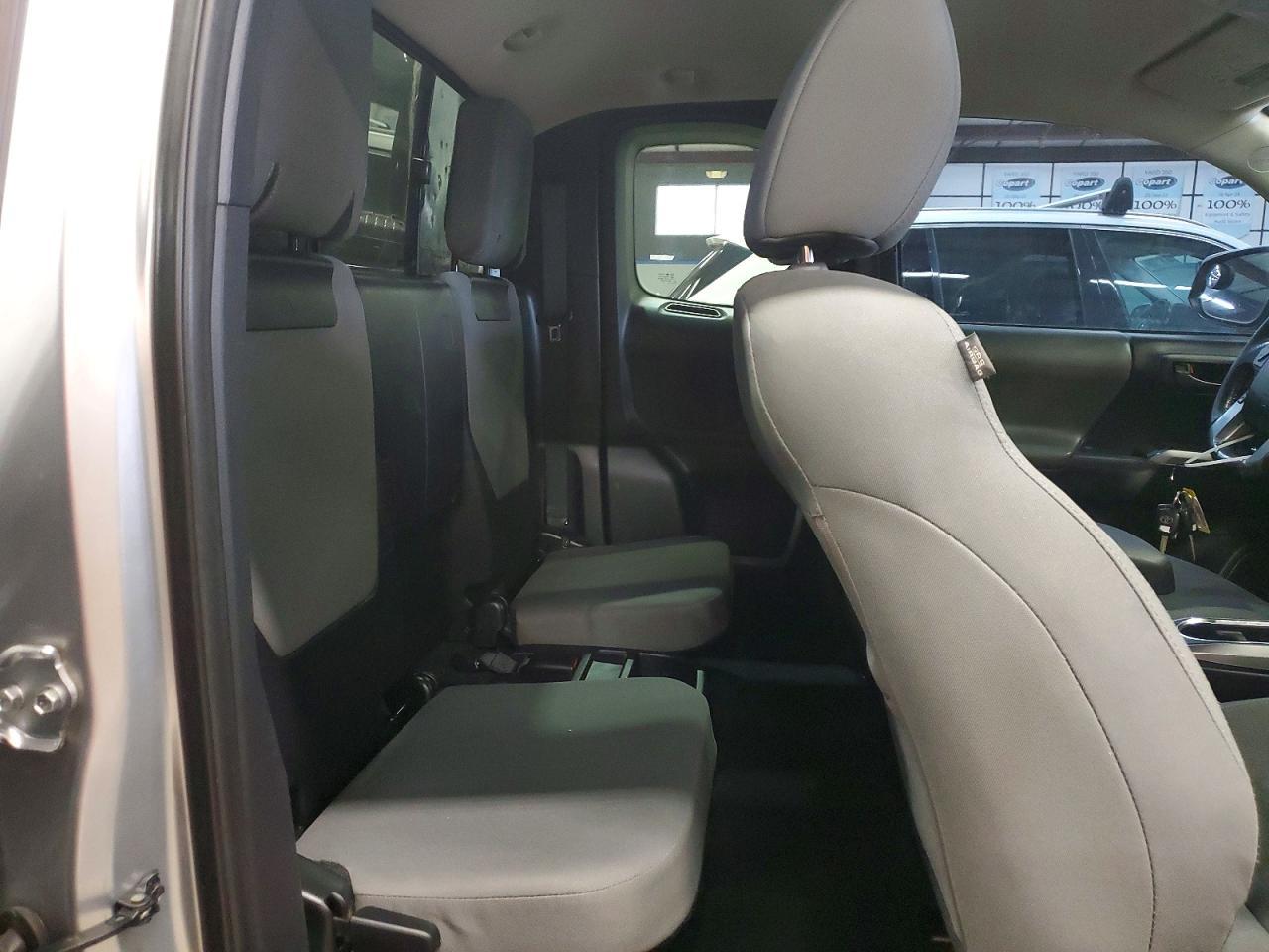 2016 Toyota Tacoma SR5