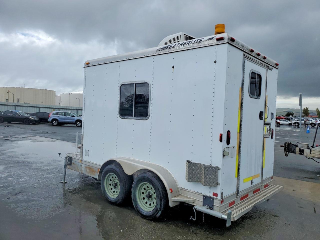 2000 Pelsue Fiber Optic Splicing Trailer