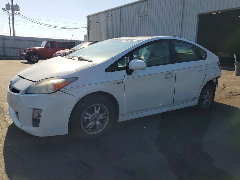 2010 Toyota Prius iii