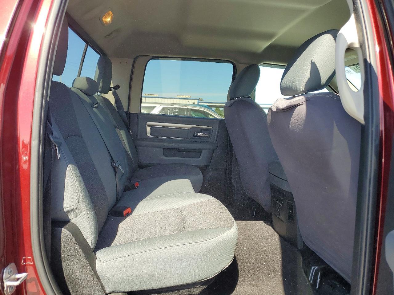 2016 Dodge RAM 1500 SLT