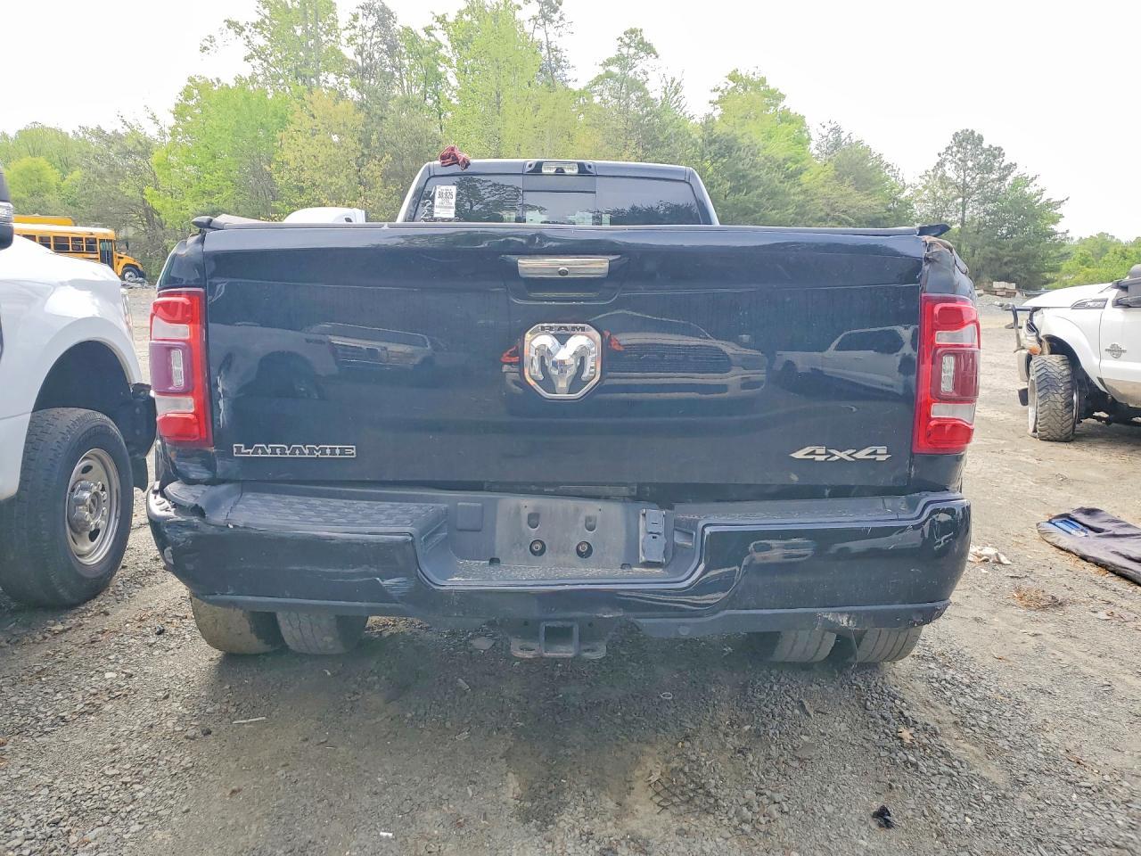 2022 Dodge 3500 Laramie