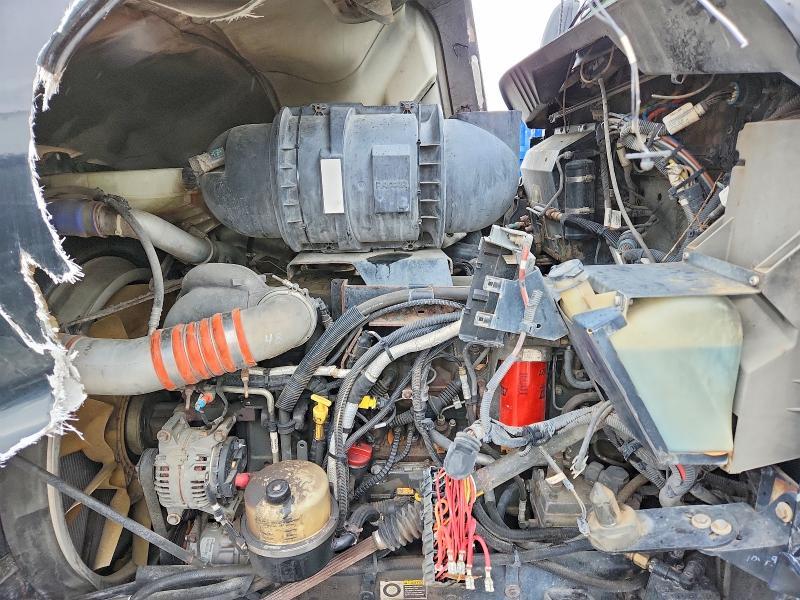 2011 Kenworth T660 Semi Truck