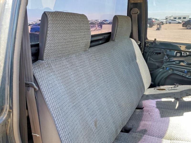 1995 Toyota Pickup Base