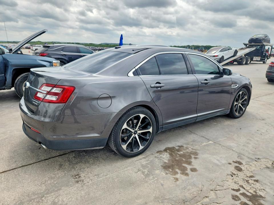 2015 Ford Taurus Limited