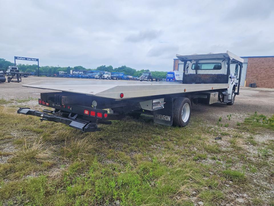 2017 Freigliner 2017 Freightliner Business Class M2 Rollback TOW T