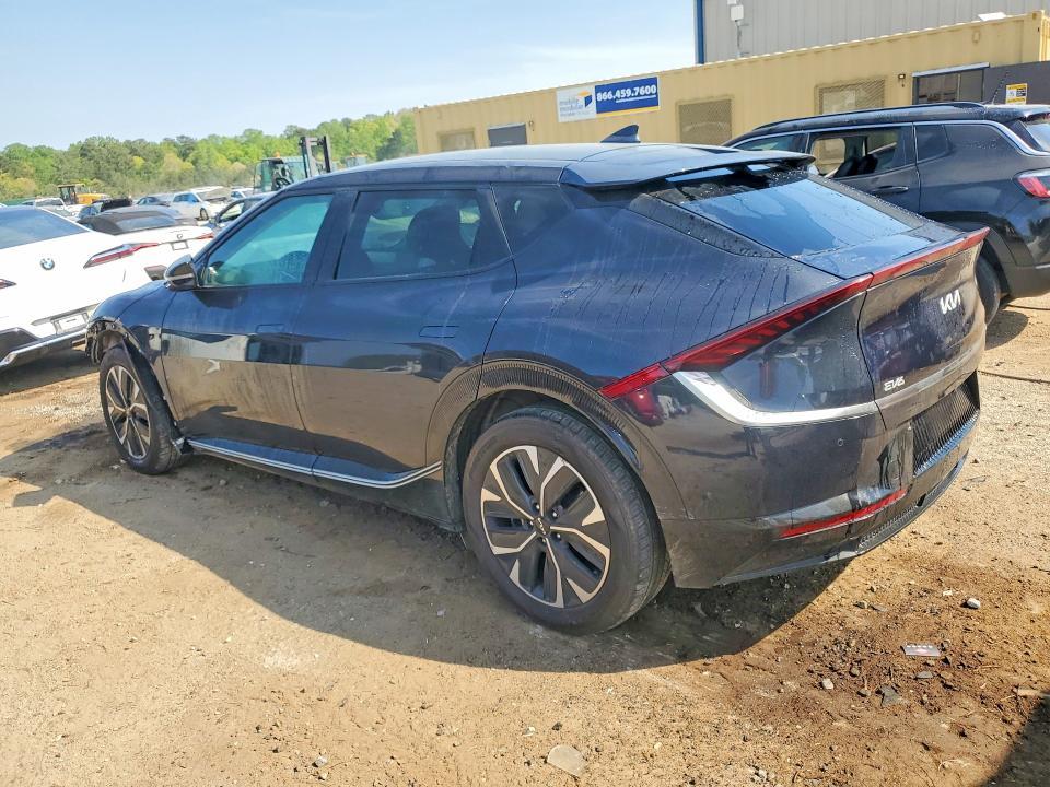 2023 KIA EV6 Wind