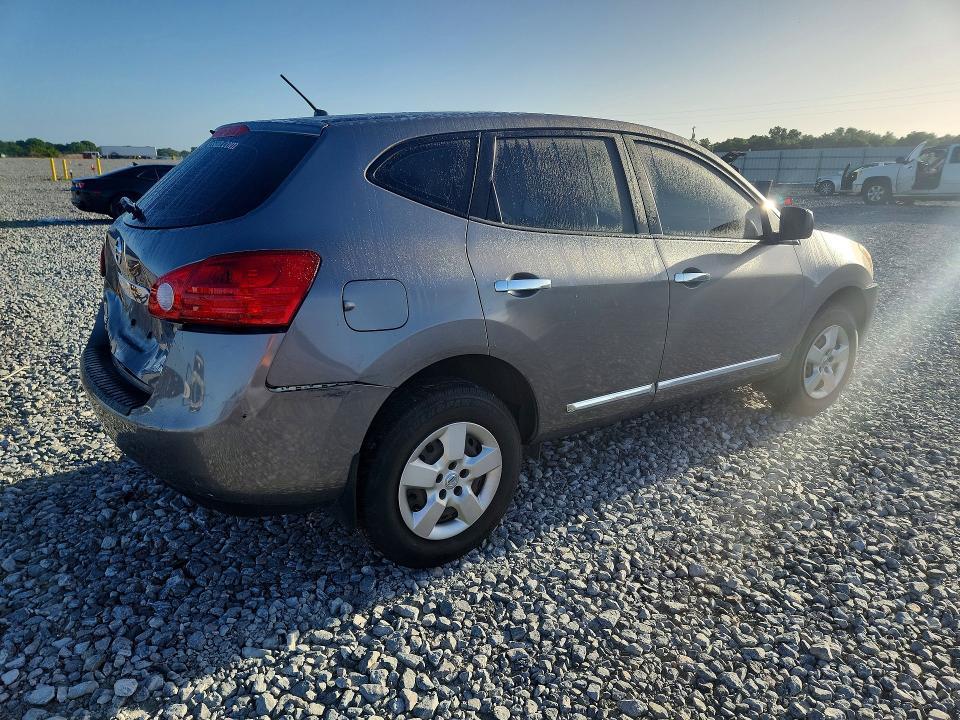 2015 Niss Rogue 4D 4WD