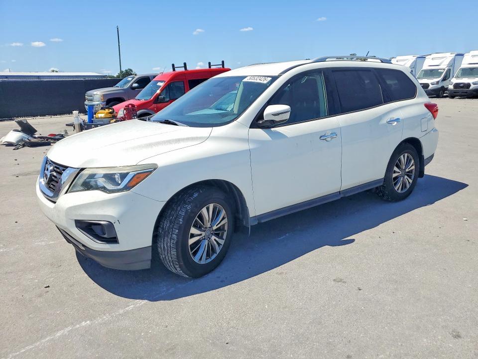 2018 Nissan Pathfinder s