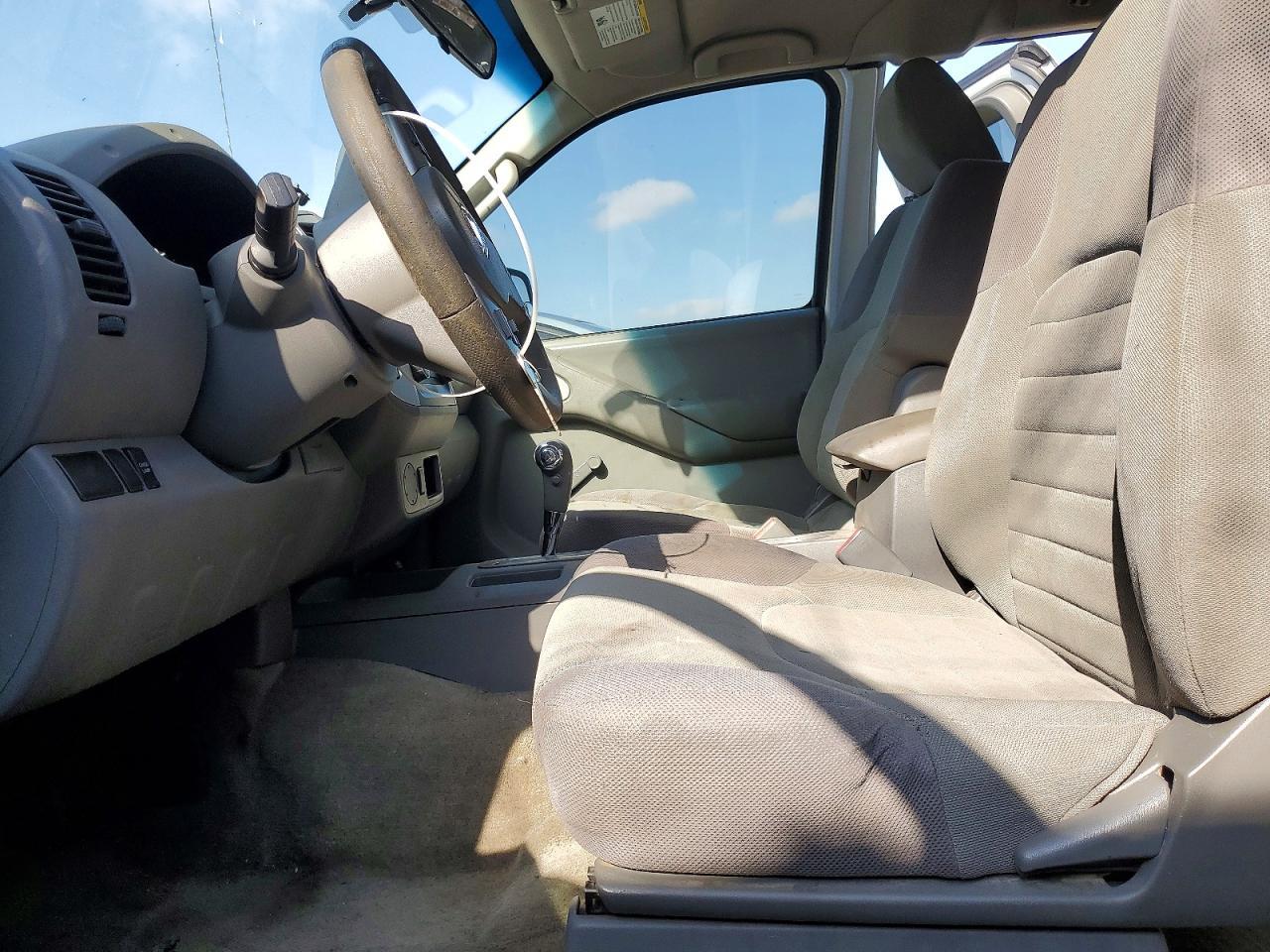 2014 Nissan Frontier S