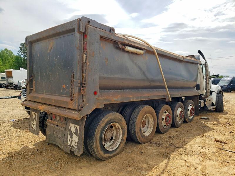 2021 Kenworth Construction T880