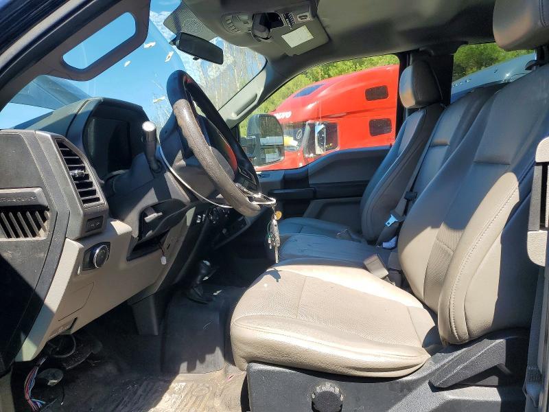 2018 Ford F550 Super Duty Crew Cab Flatbed Truck