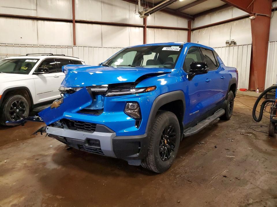 2025 Chevrolet Silverado LT