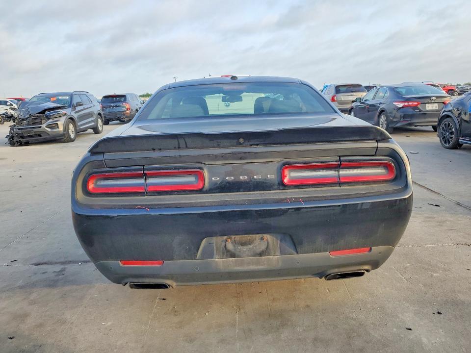 2019 Dodge Challenger r