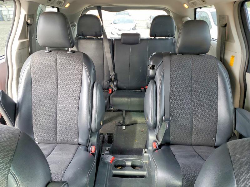 2014 Toyota Sienna Sport