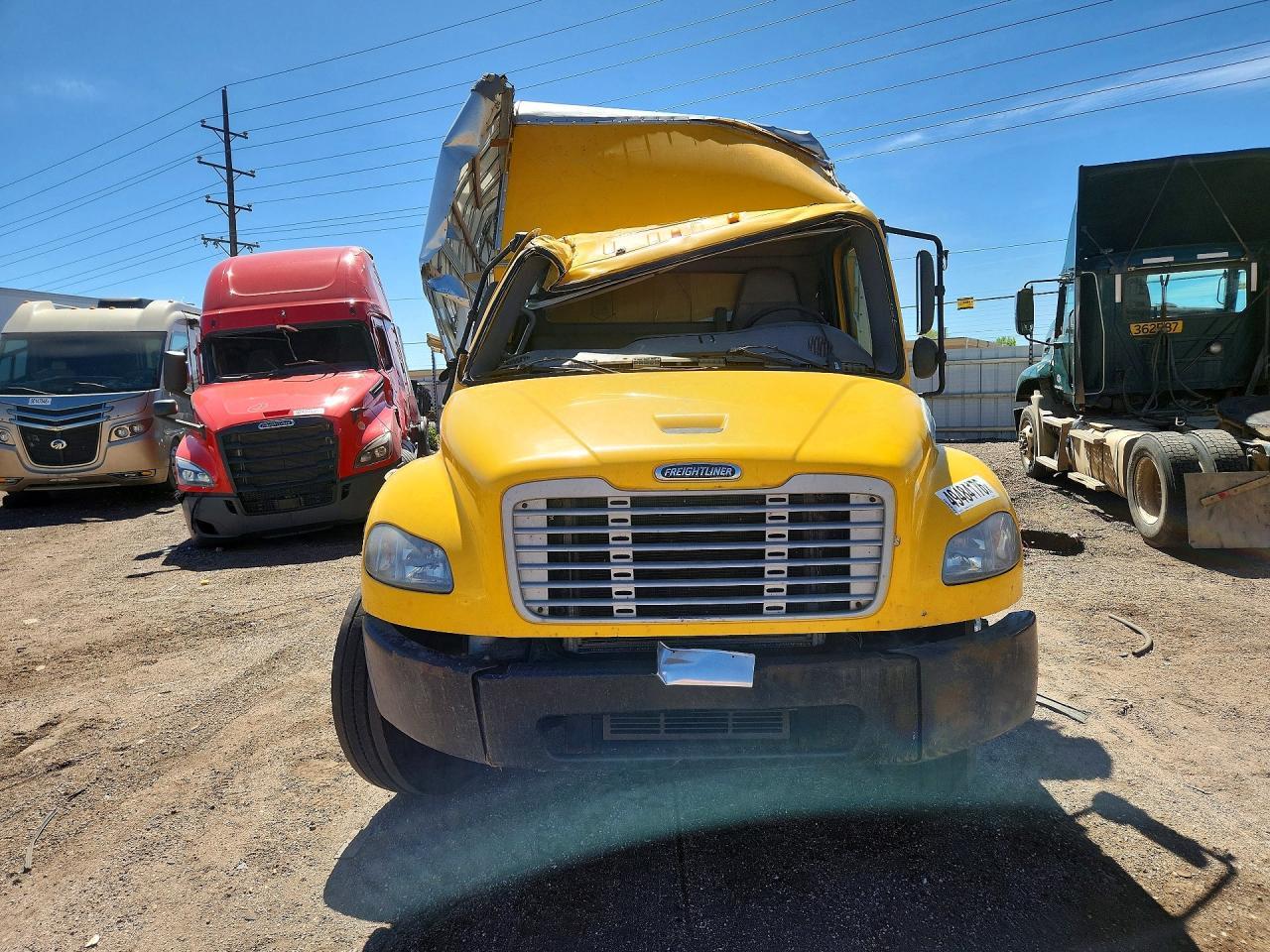 2016 Freightliner Business Class M2 BOX Truck