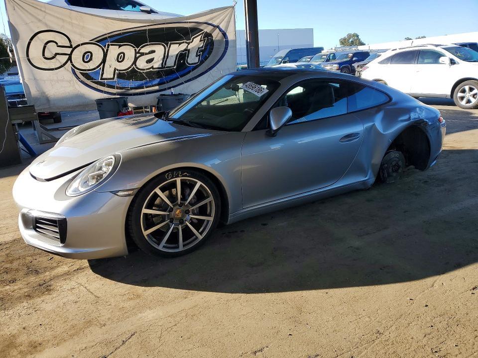 2018 Porsche 911 Carrera