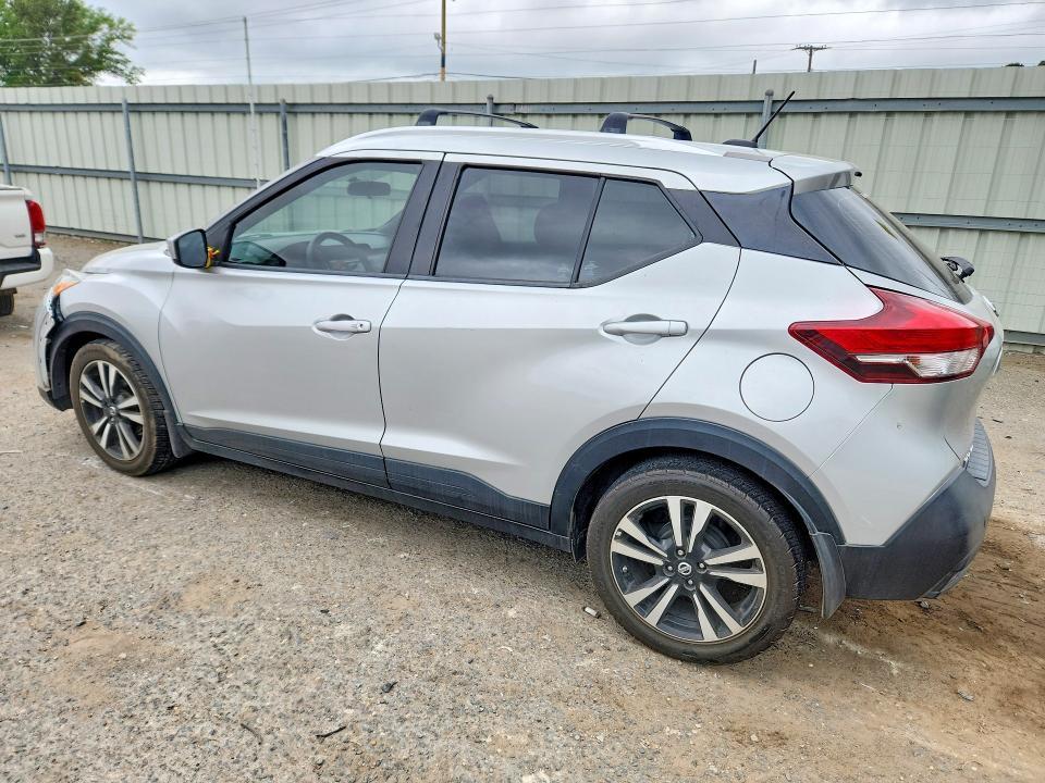 2018 Nissan Kicks sv