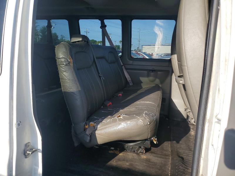 2012 Chevrolet Express G3500 ls