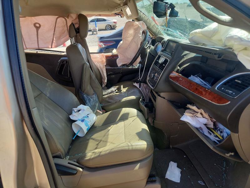 2015 Chrysler Town & Country Touring