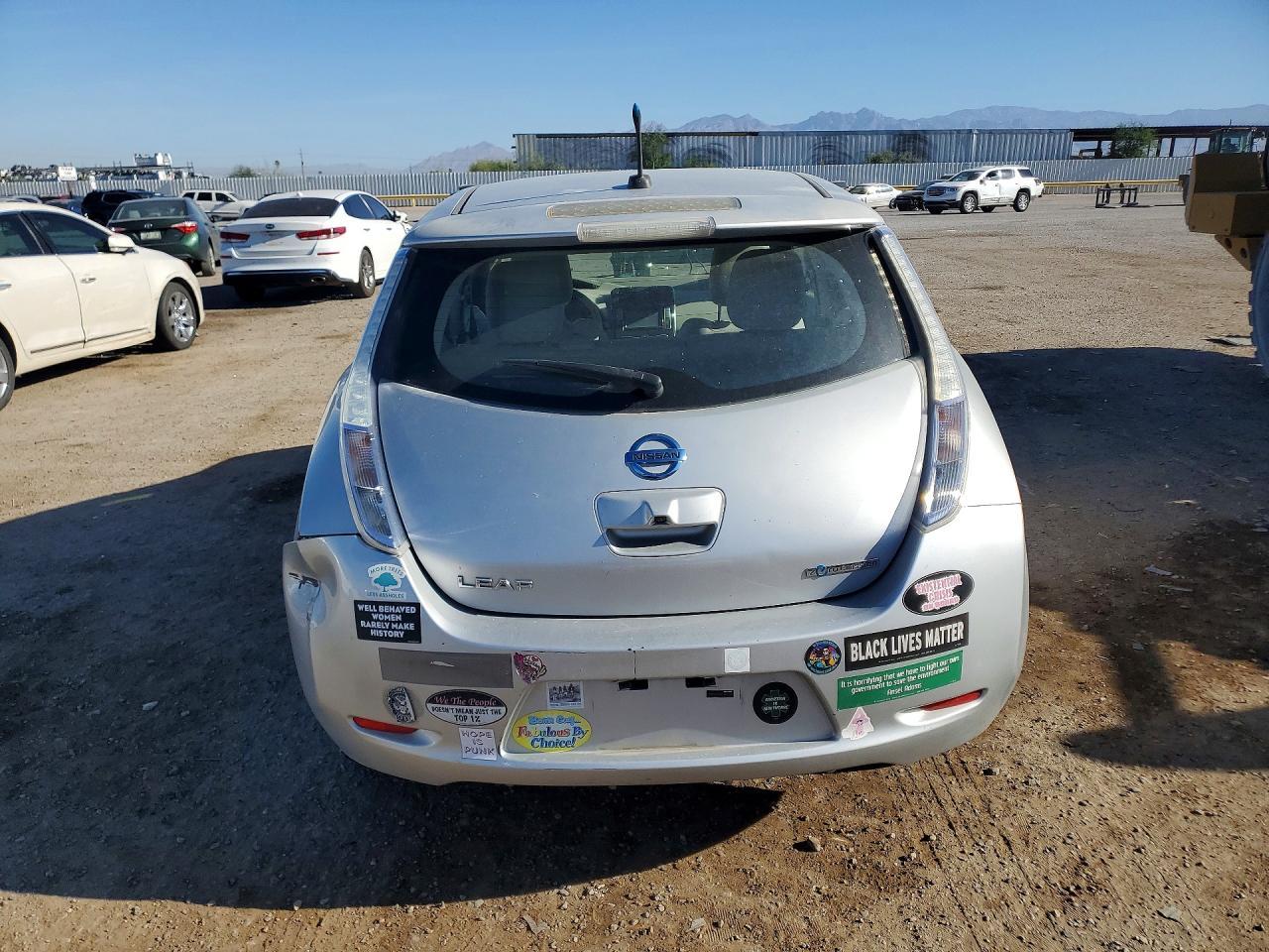 2011 Nissan Leaf sv