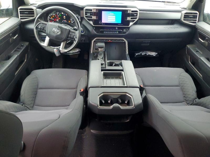 2024 Toyota Tundra Crewmax SR5