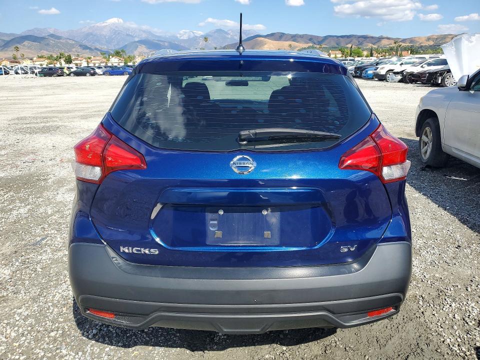 2019 Nissan Kicks sv
