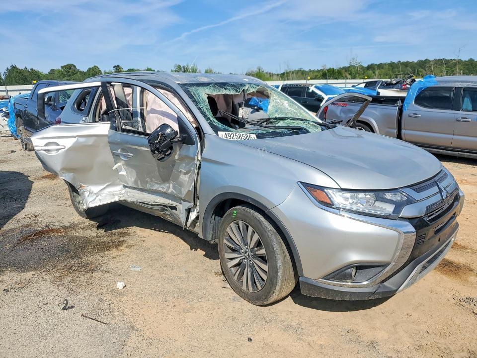 2020 Mitsubishi Outlander se