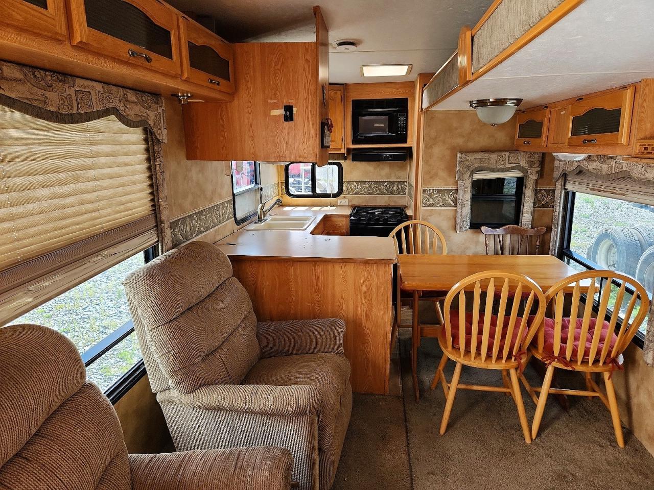 2005 Keystone Laredo Camper