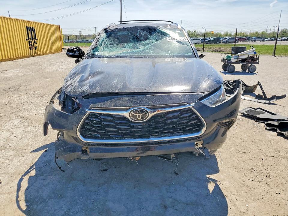 2021 Toyota Highlander Platinum