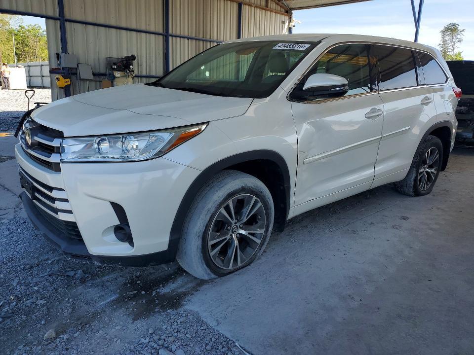 2018 Toyota Highlander le