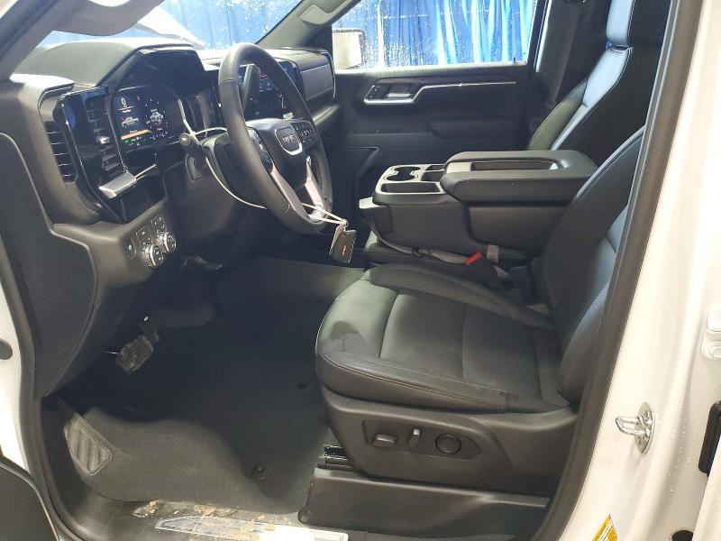 2026 GMC Sierra K1500 SLT