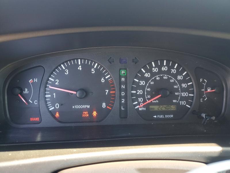 2000 Toyota Sienna le
