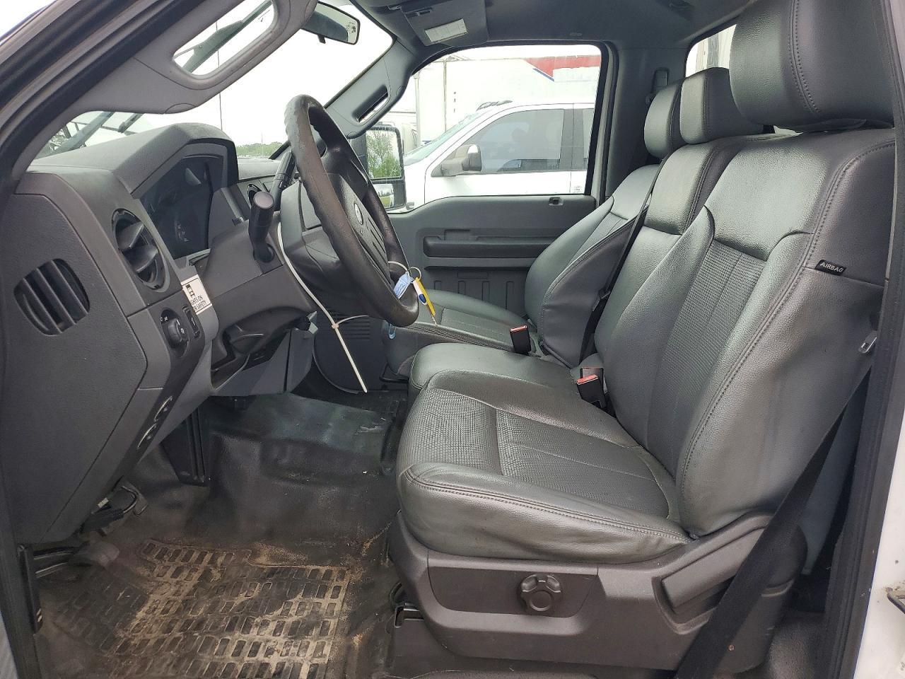 2015 Ford F450 Super Duty BOX Truck