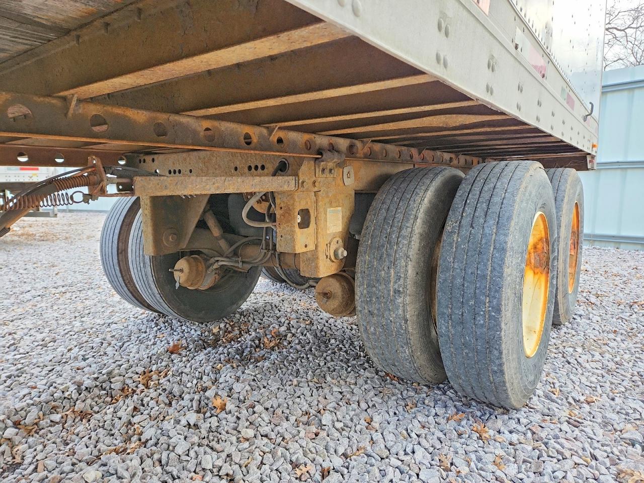 2006 Utility VS2DC DRY Van Trailer