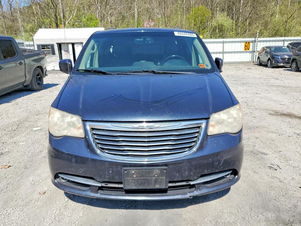 2013 Chrysler Town & Country Touring