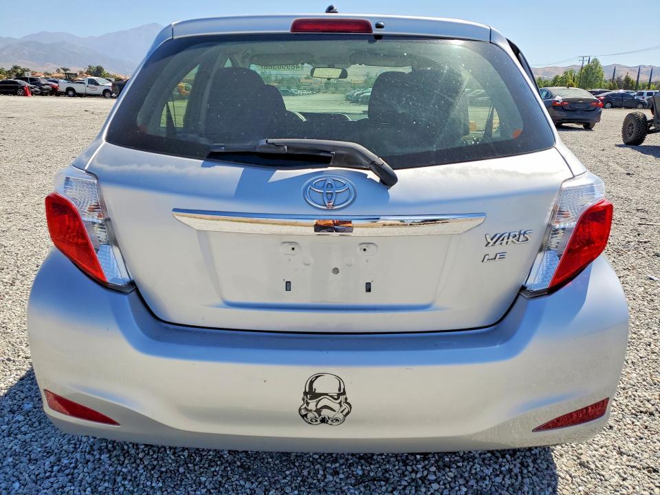 2012 Toyota Yaris 5-door le