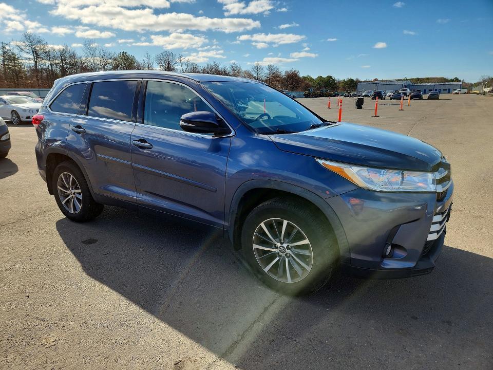 2019 Toyota Highlander xle
