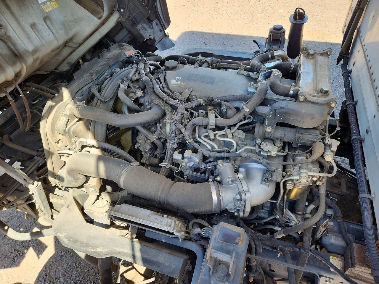 2015 Isuzu NQR Refrigerated BOX Truck