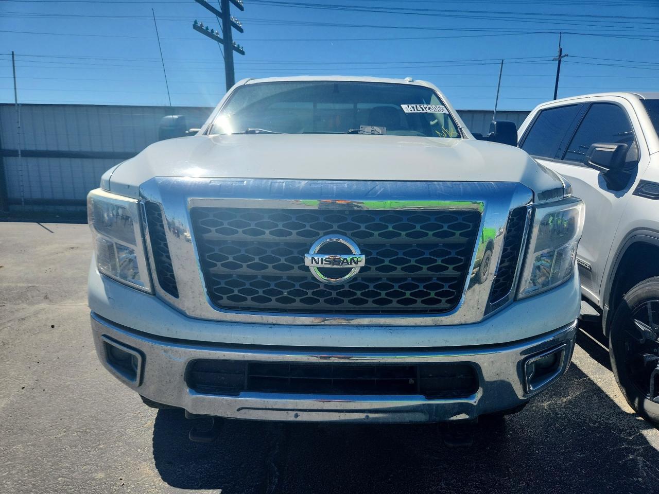 2017 Nissan Titan XD SV