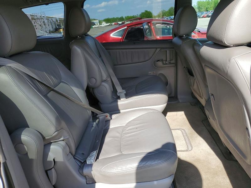 2010 Toyota Sienna xle