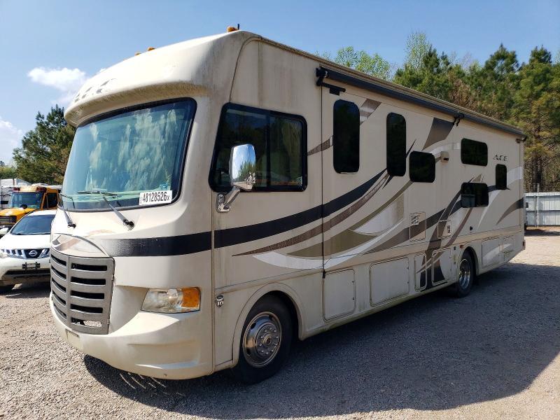 2015 Ford Motorhome Chassis RV