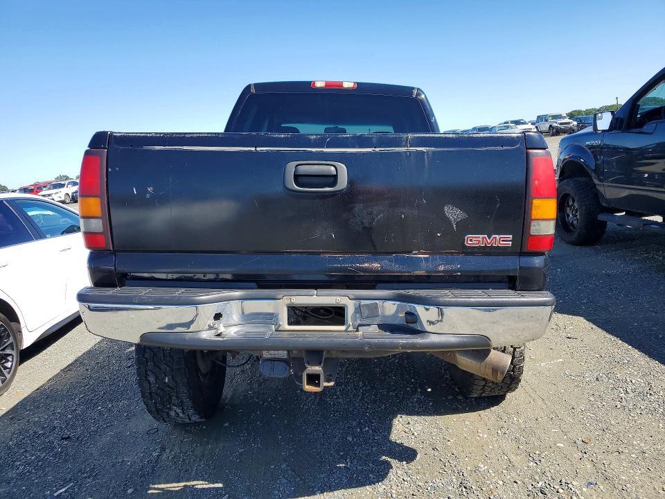 2004 GMC Sierra K2500 Heavy Duty