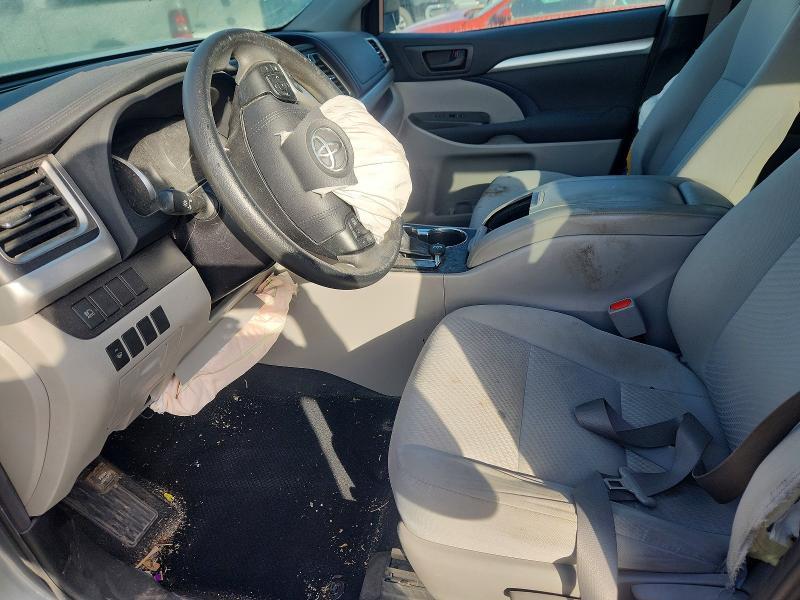 2019 Toyota Highlander le