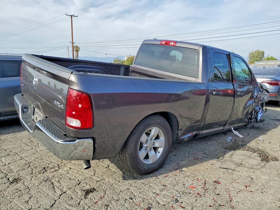 2024 Dodge RAM 1500 Classic SLT