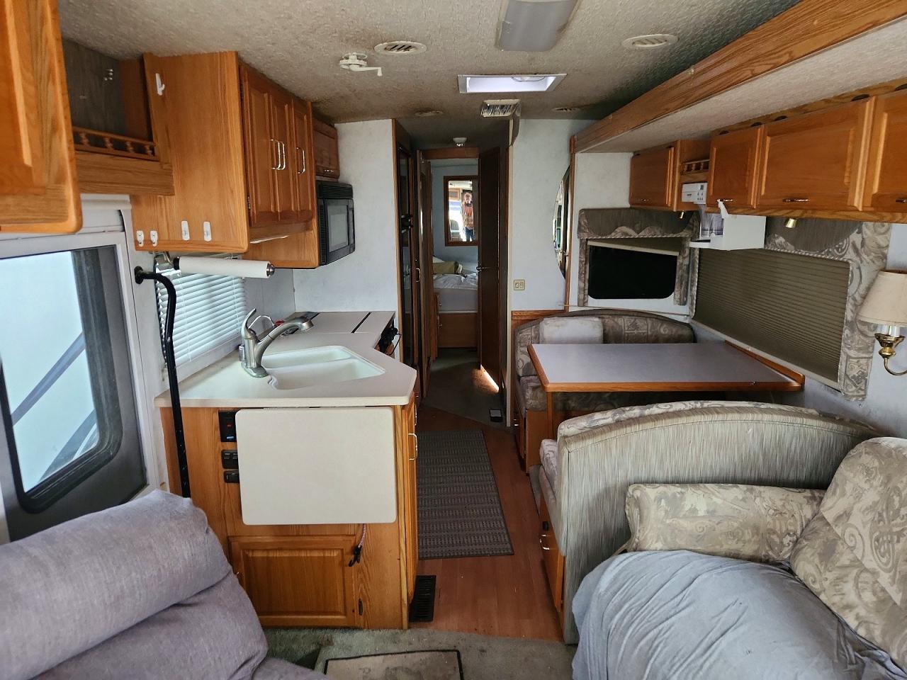 2002 Winn 2002 Ford F550 Super Duty RV