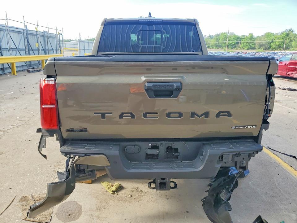 2025 Toyota Tacoma TRD Sport HV