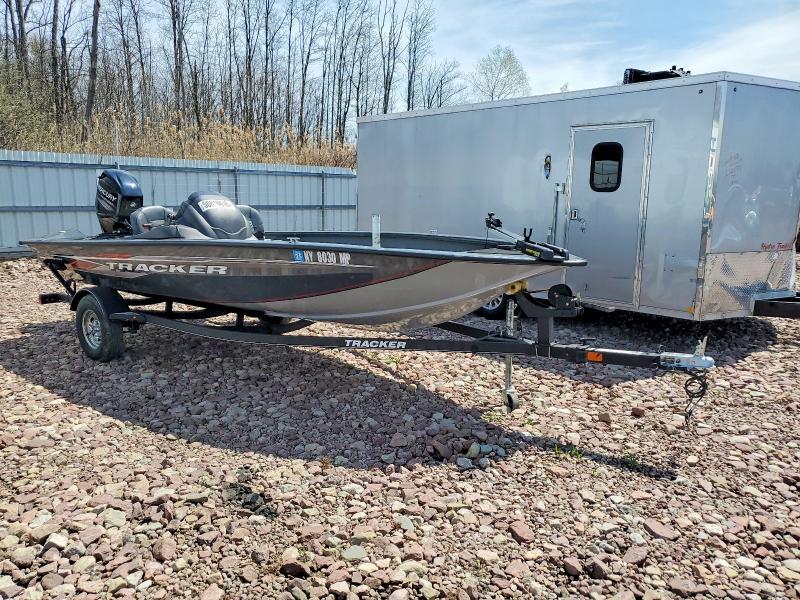 2019 Tracker Ker Boat