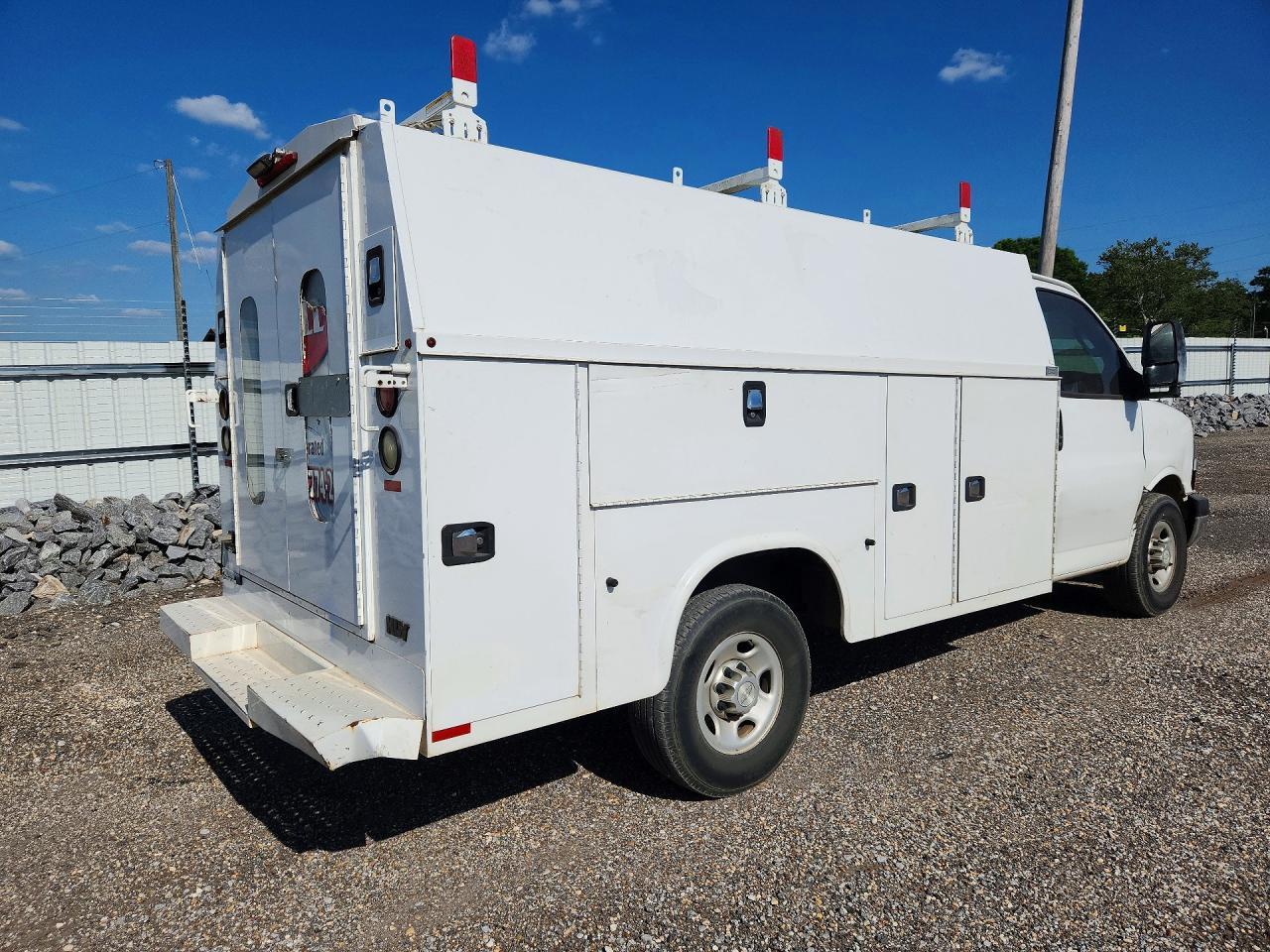 2016 Chevrolet Express Utility / Service Truck